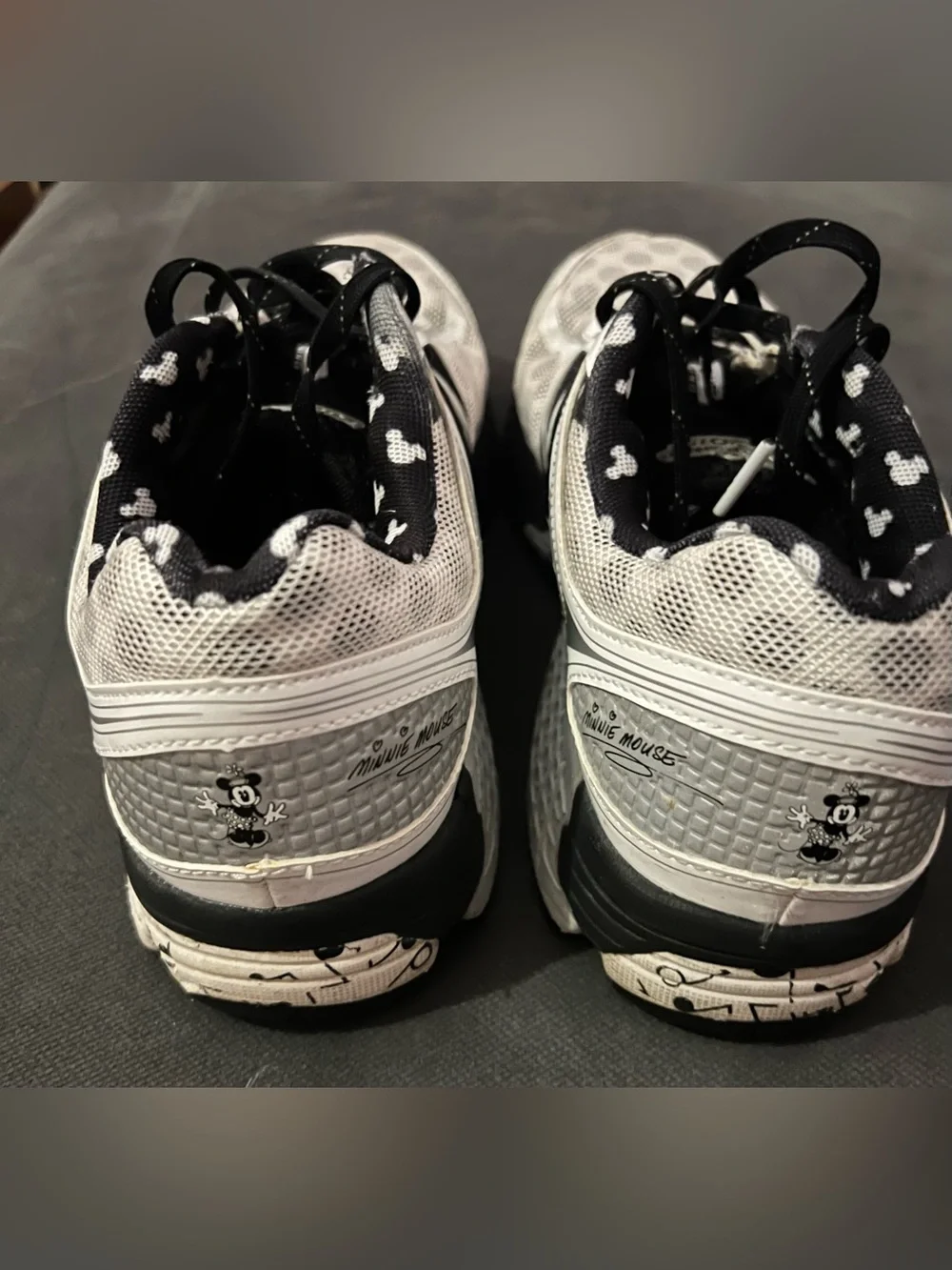 Run Disney 2015 New Balance Minnie Mouse Silver and Black Mesh Running Sneakers